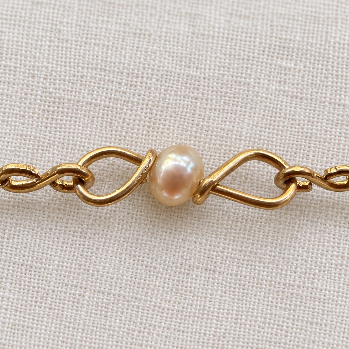 Pearl Loop Bracelet